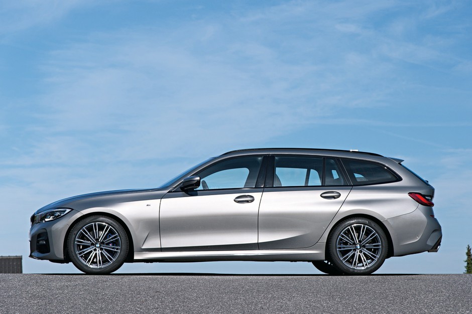 Porównanie: BMW 330i kontra Mercedes C 300