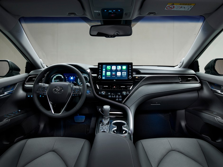 Toyota Camry Hybrid po face liftingu