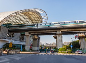Zaprezentowano pociąg zdolny jechać 600 km/h