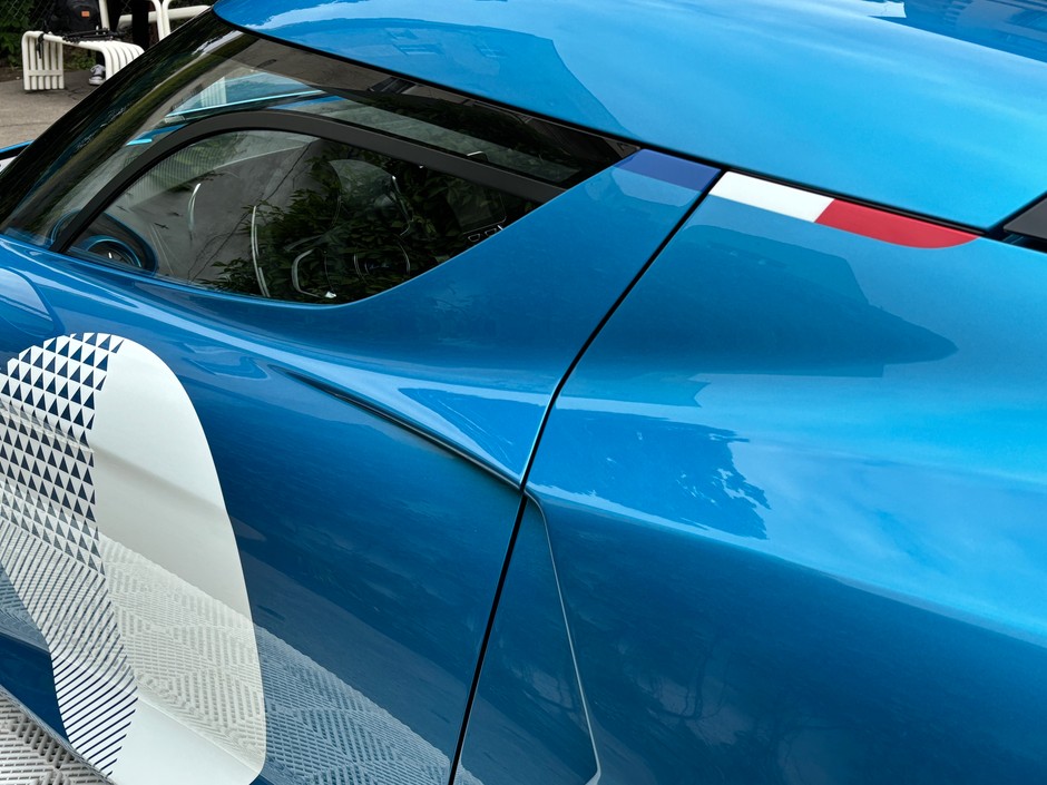 AGTZ Twin Tail