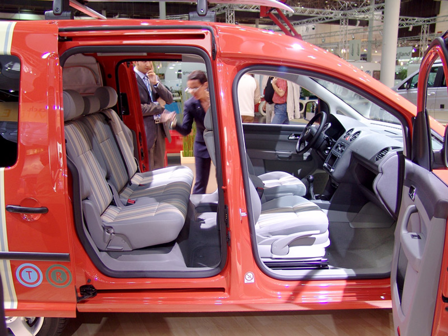 Caravan Salon Düsseldorf 2007: Caddy Life i moda na nowy sezon (fotogaleria)