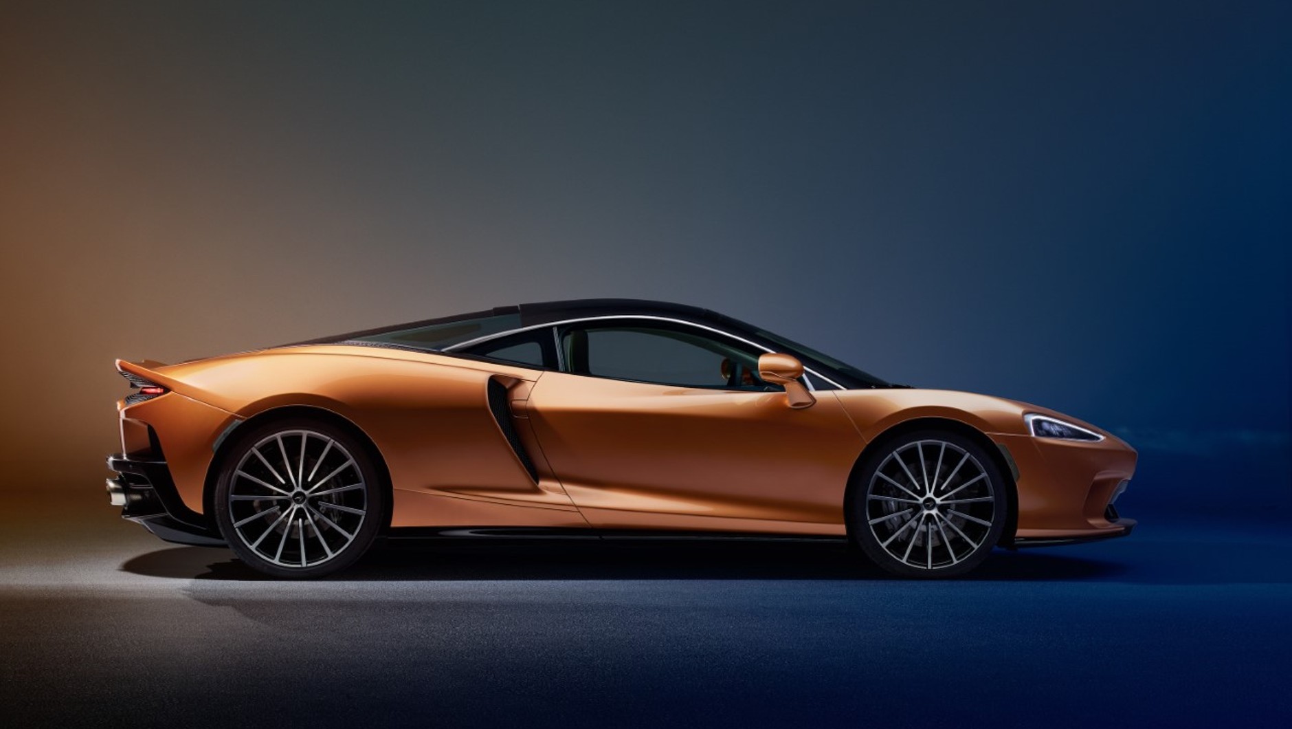 McLaren GT