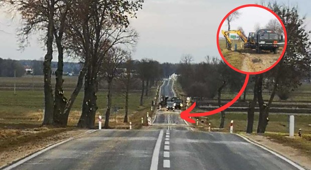 "Bombowy" remont drogi na Mazowszu. Saperów wzywali już dwa razy [WIDEO]