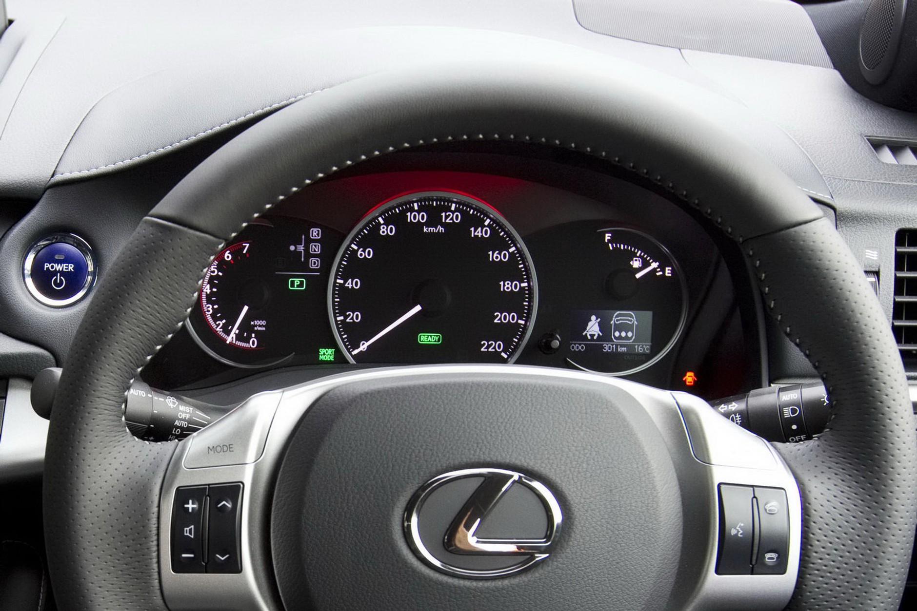 Sportowy Lexus po premierze w Sydney