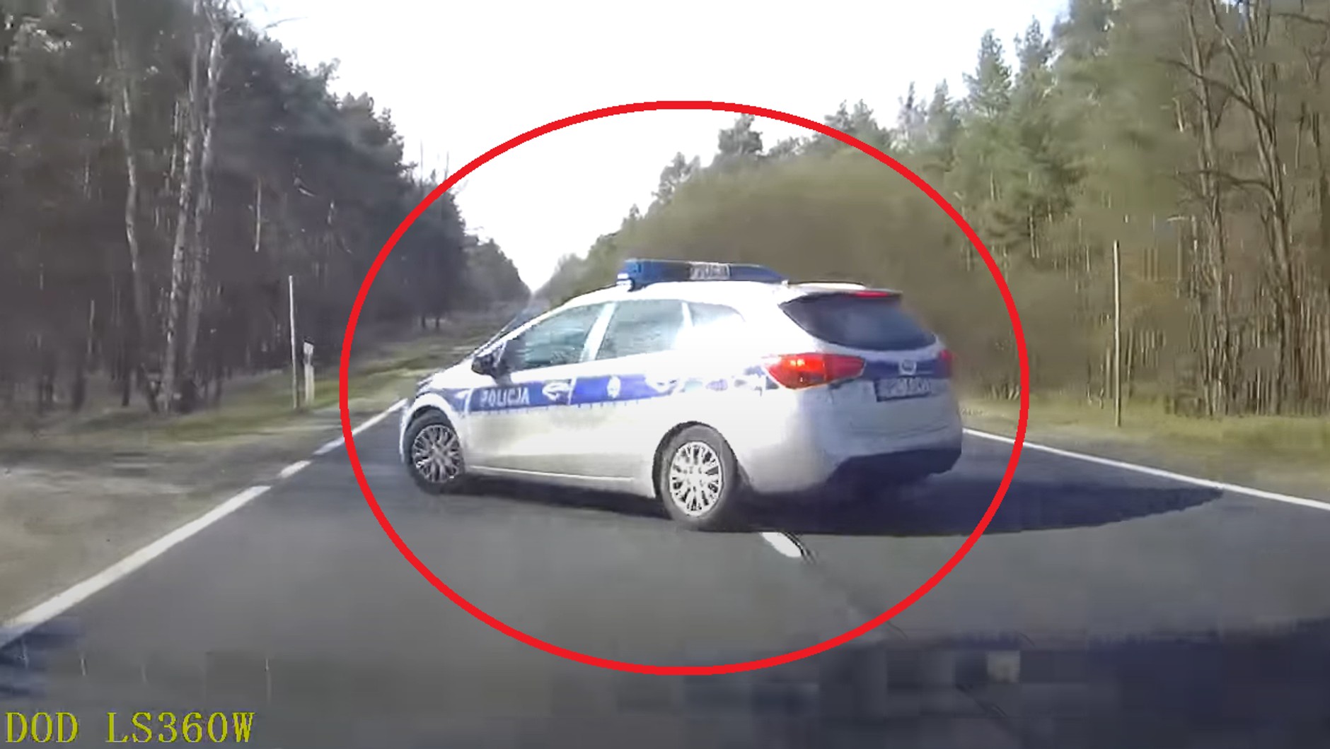 Zderzenie podczas wyprzedzania pojazdu skręcającego w lewo