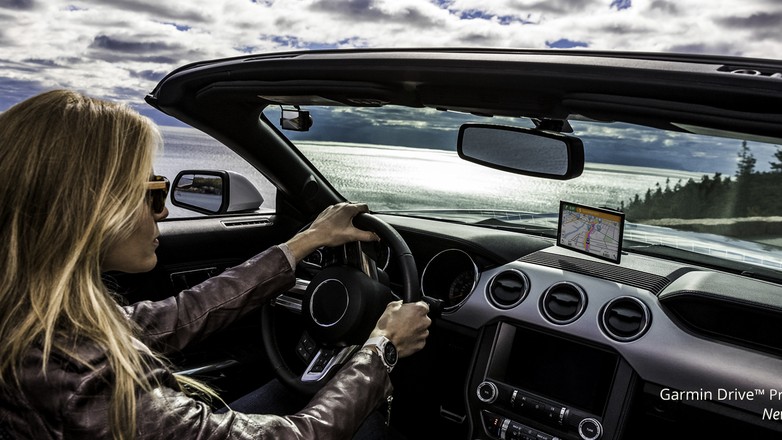 Garmin-Drive2017_