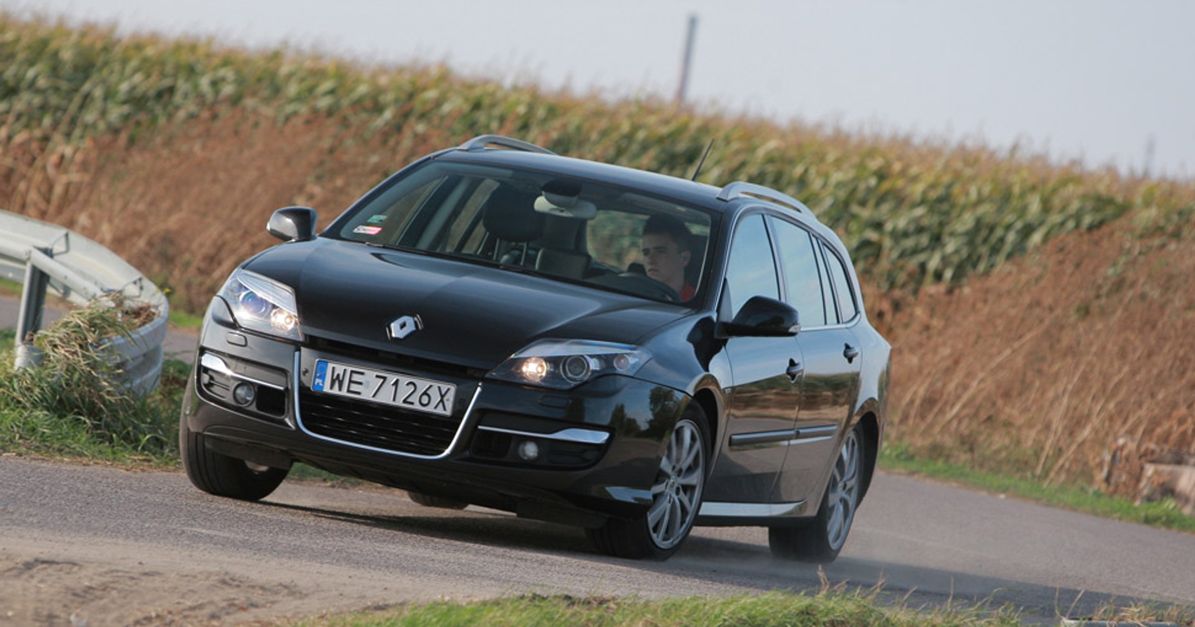 Renault Laguna 2.0 dCi: nie zwalnia tempa