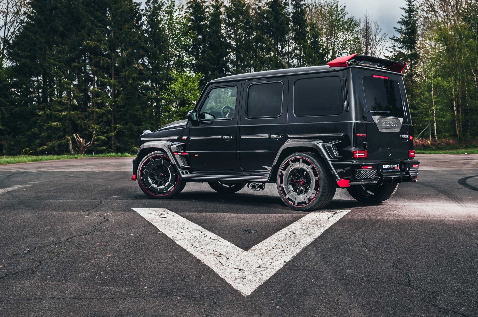 Brabus 900 Rocket Edition - Mercedes Klasy G na sterydach