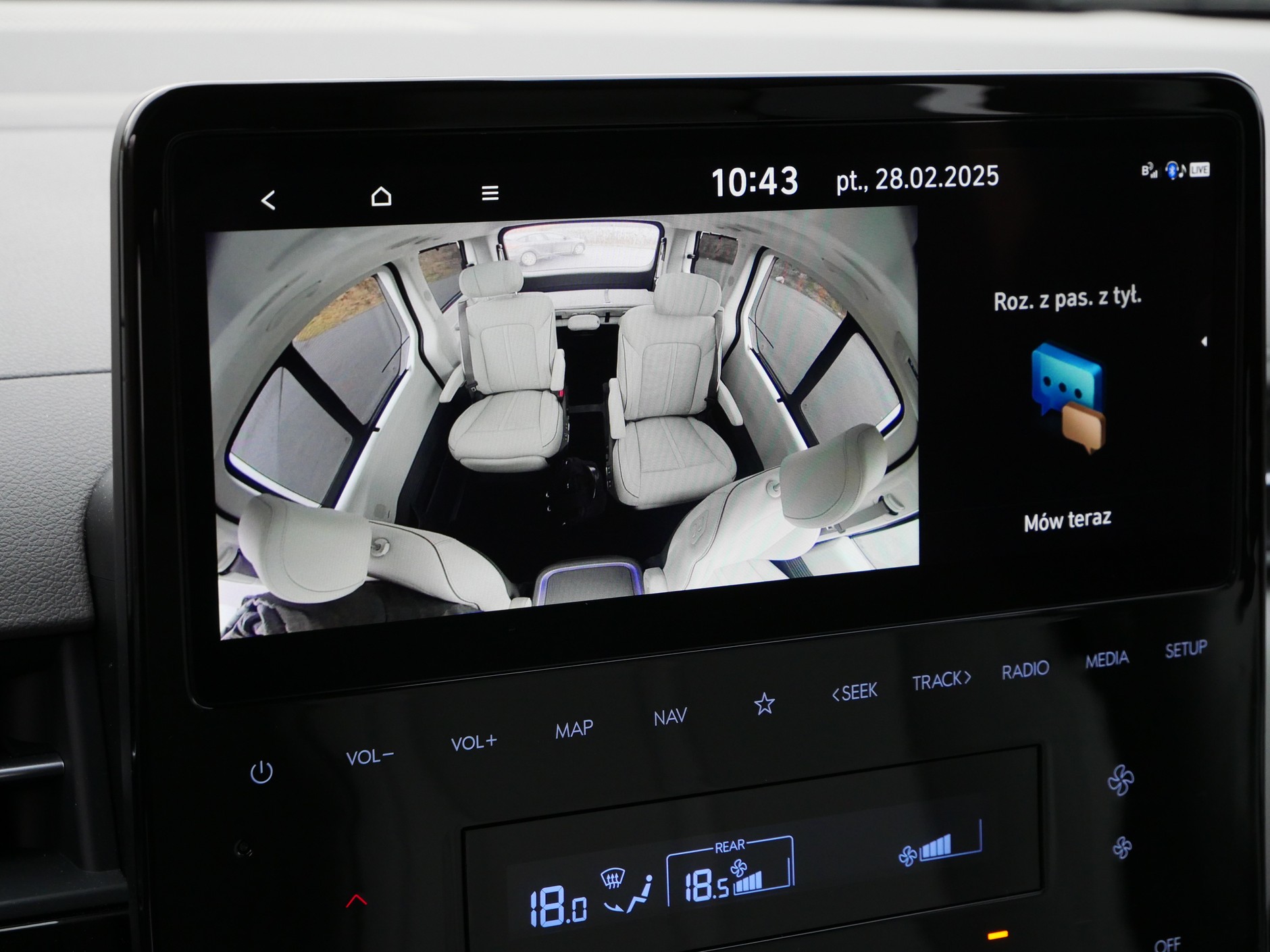 Hyundai Staria 1.6 T-GDi HEV (225 KM) Luxury