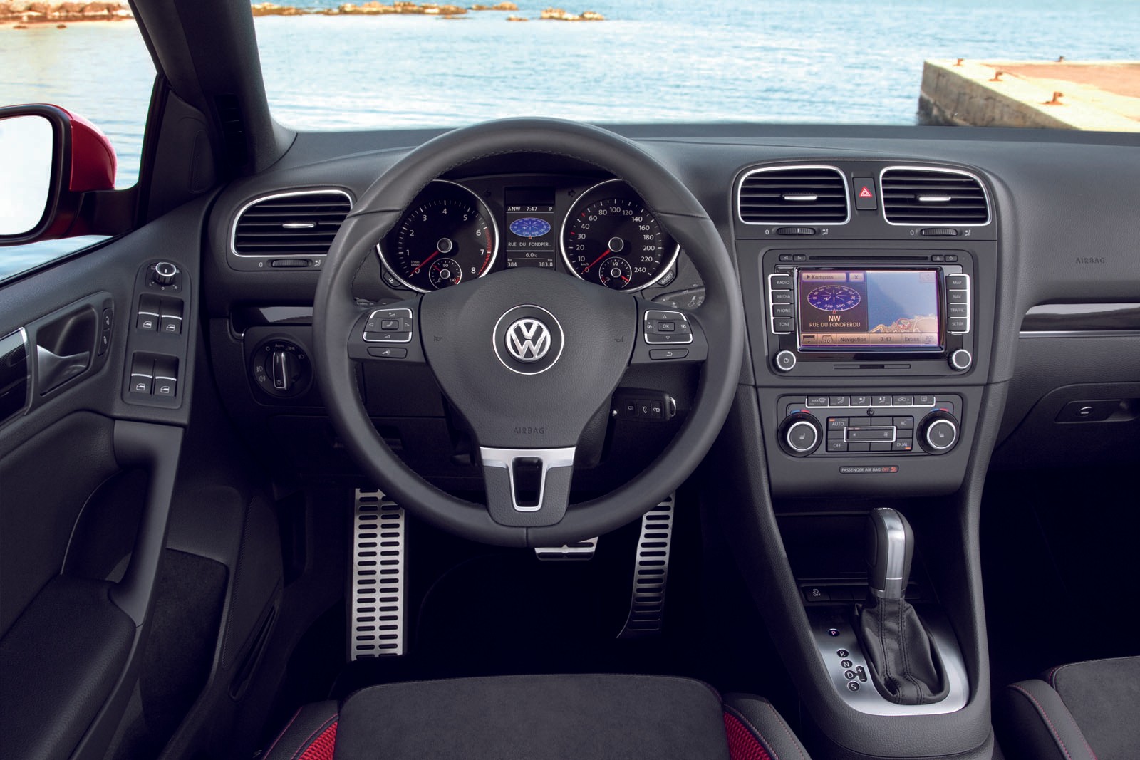 Taki jest nowy VW Golf Cabriolet