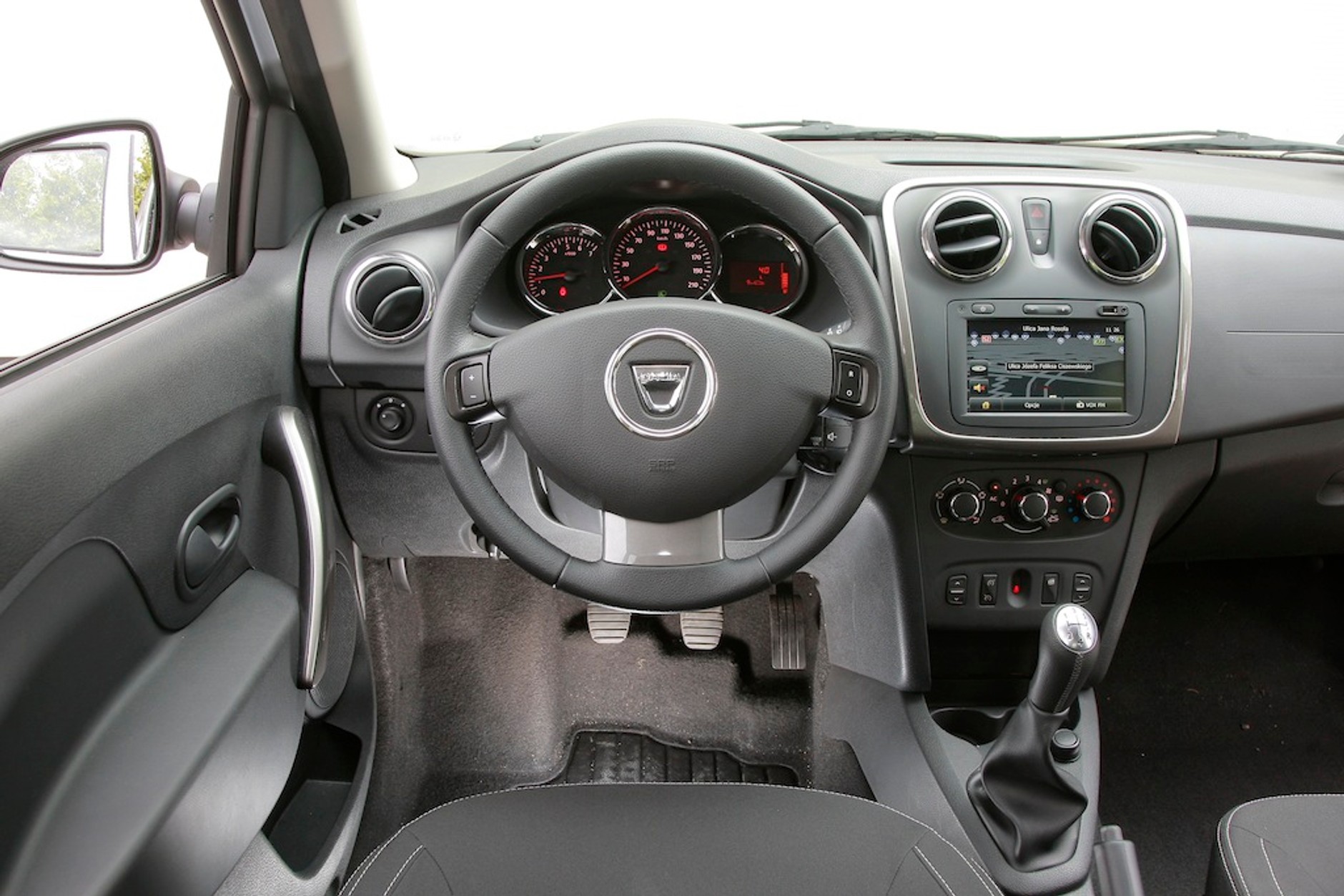 Nowa Dacia Logan 0.9