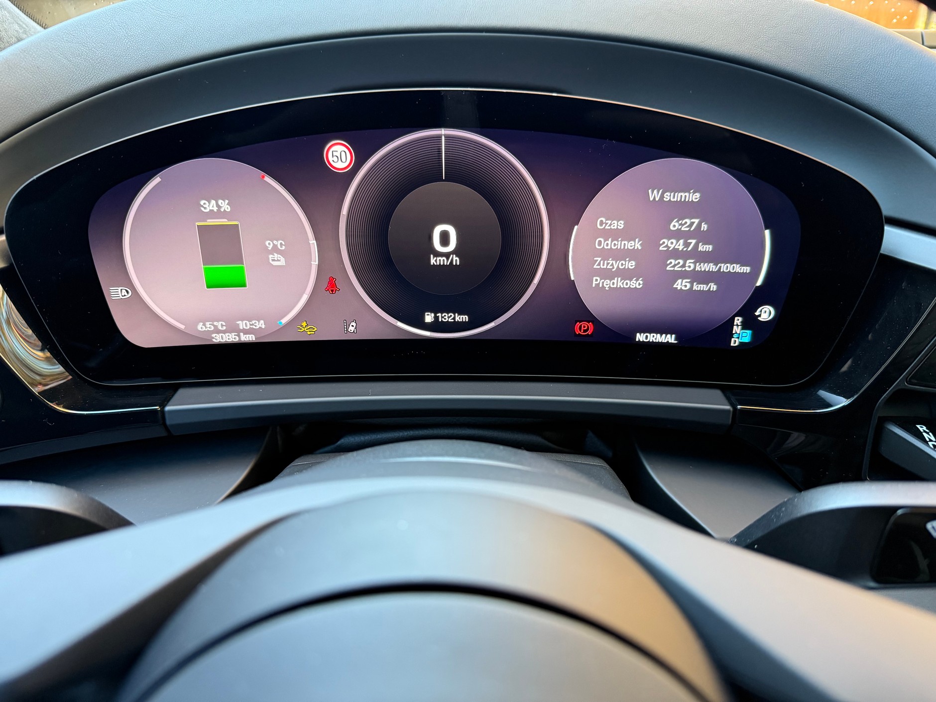 Porsche Macan 4 electric