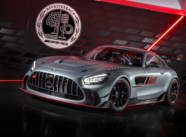 Mercedes-AMG GT Track Series - ekstremalna, torowa wersja trafiła na rynek. Powstanie tylko 55 szt.