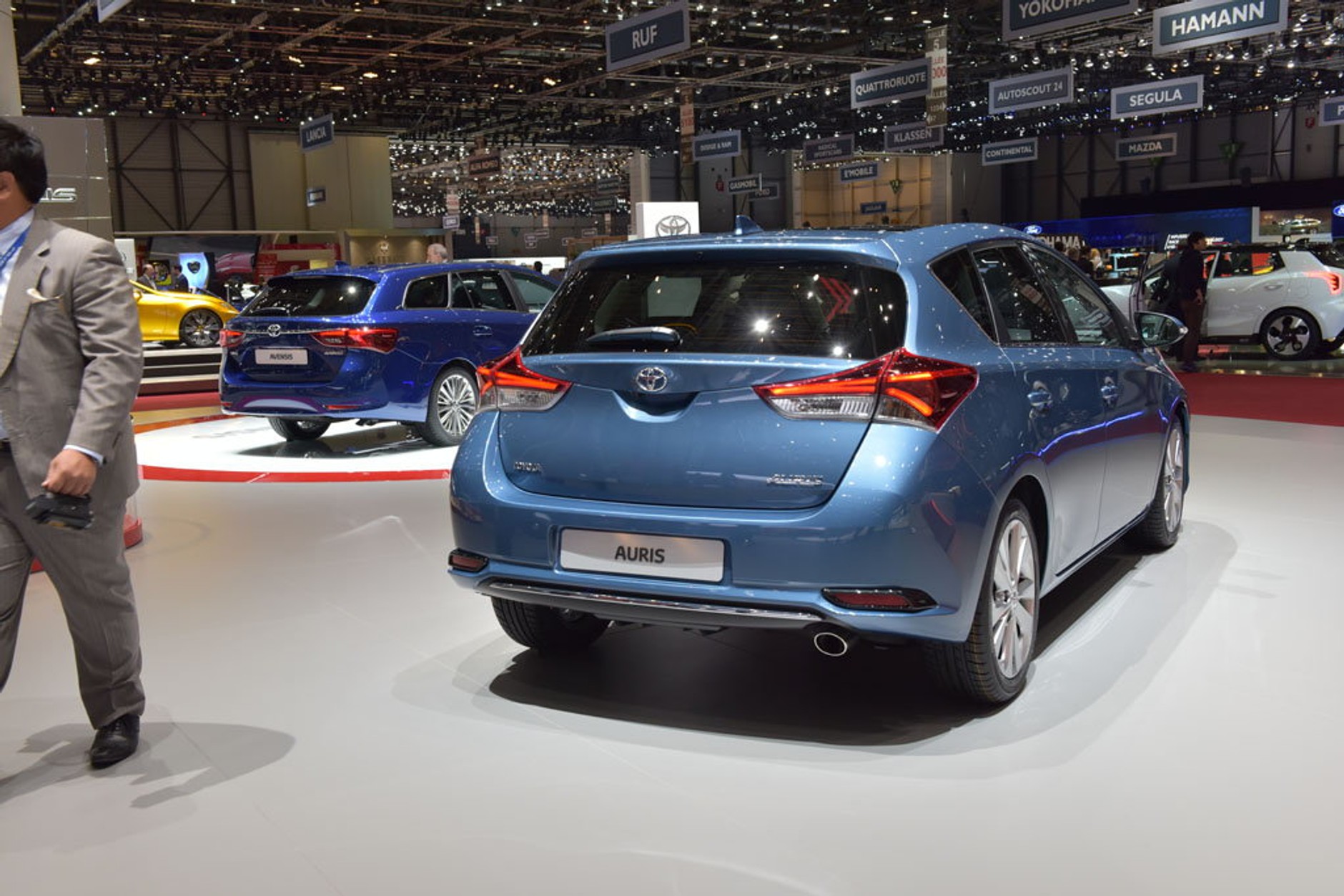 Toyota Auris - Czyli, szybki duży lifting