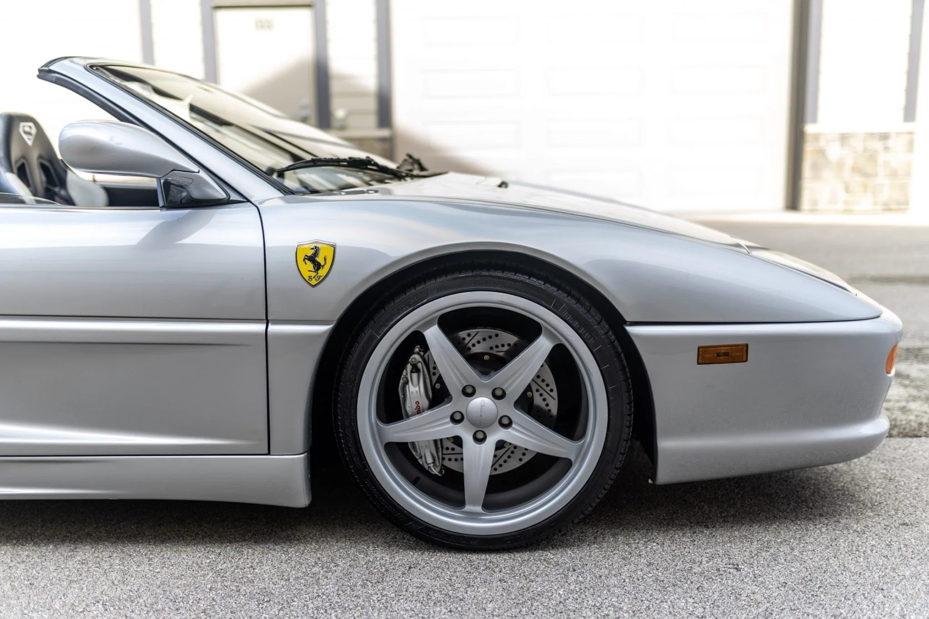 Ferrari F355 Spider Shaquille'a O'Neala