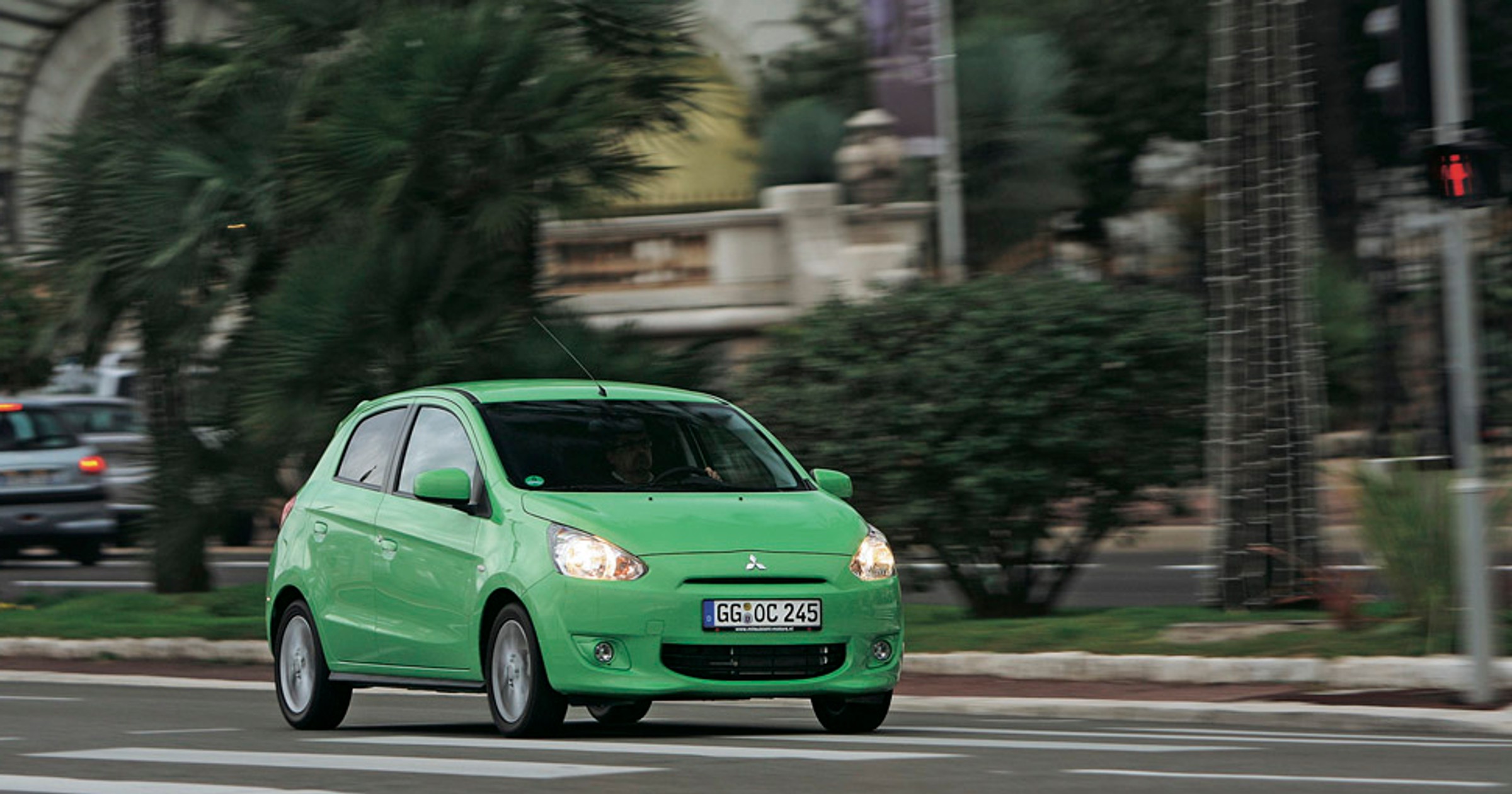 Mitsubishi Space Star 1.0: samochód dla nikogo