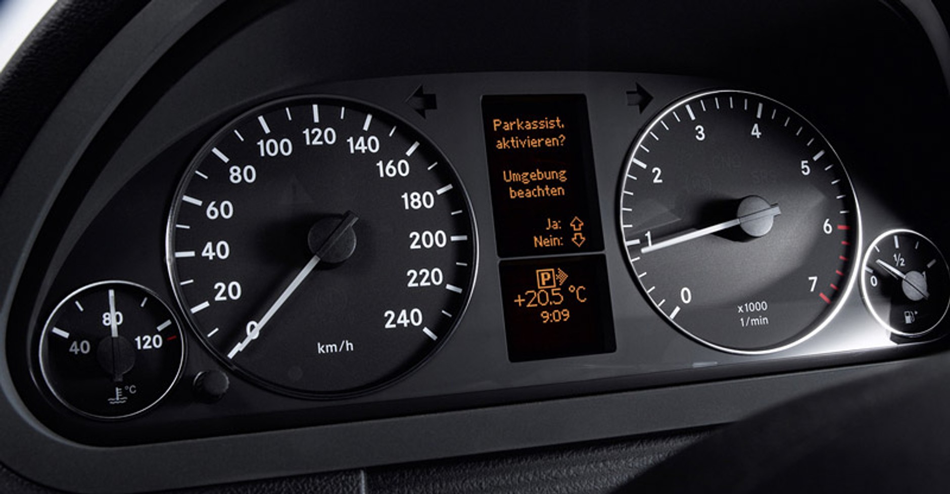 Mercedes-Benz: nowa A-Klasa będzie produkowana na Węgrzech