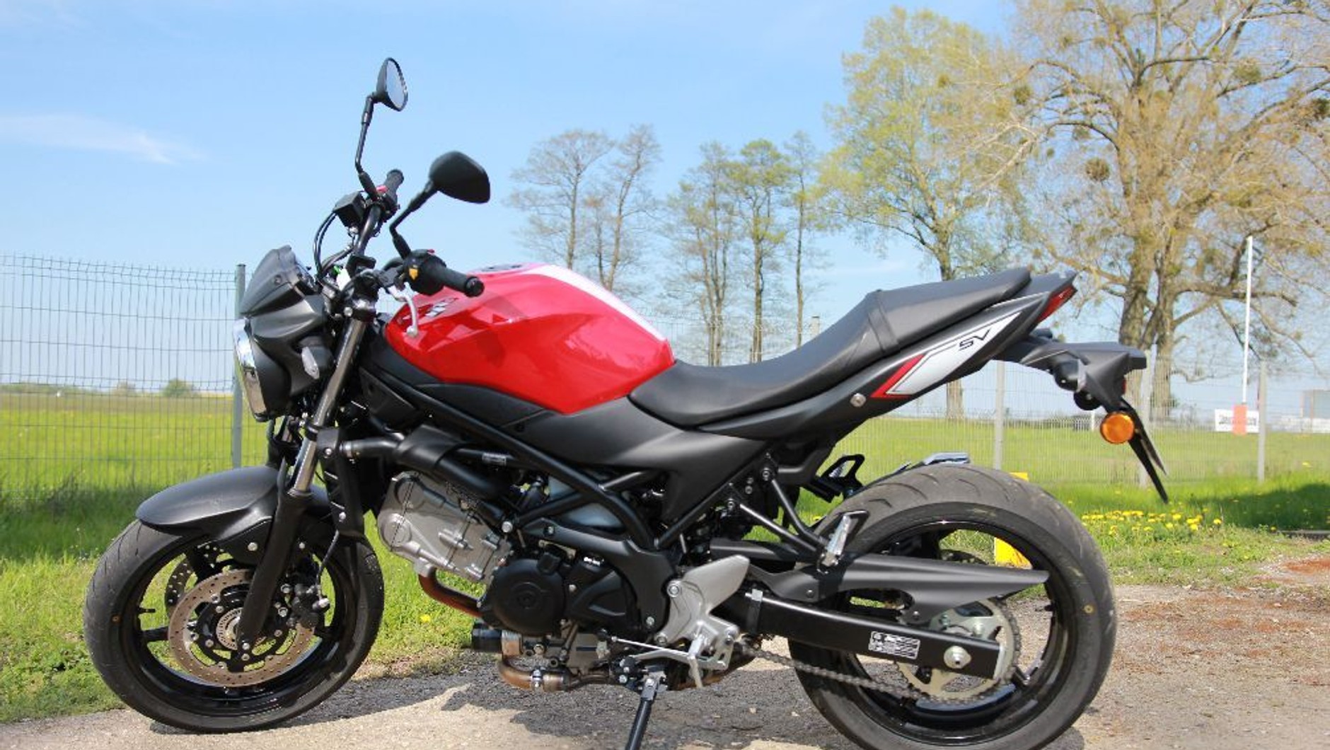Suzuki SV650