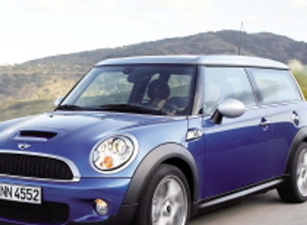 BMW Group testuje auta o napędzie elektrycznym