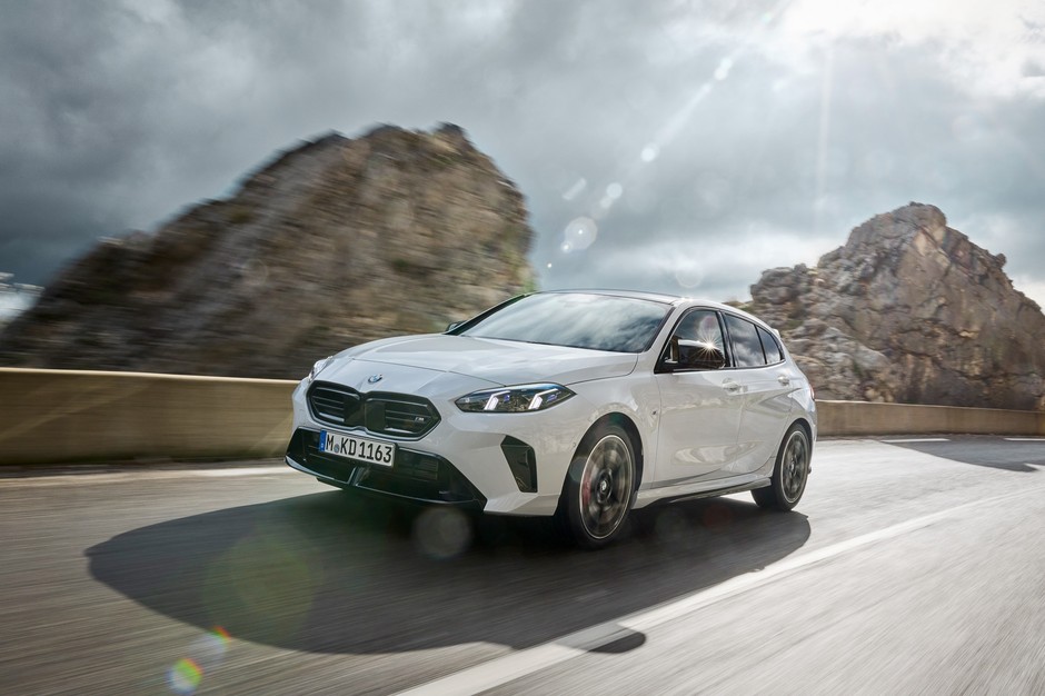 2024 BMW Serii 1
