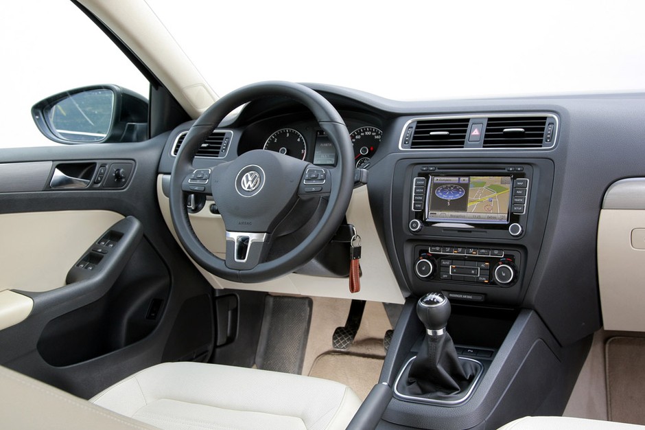 Ford Focus kontra Mazda 3 i Volkswagen Jetta: limuzyny małego formatu