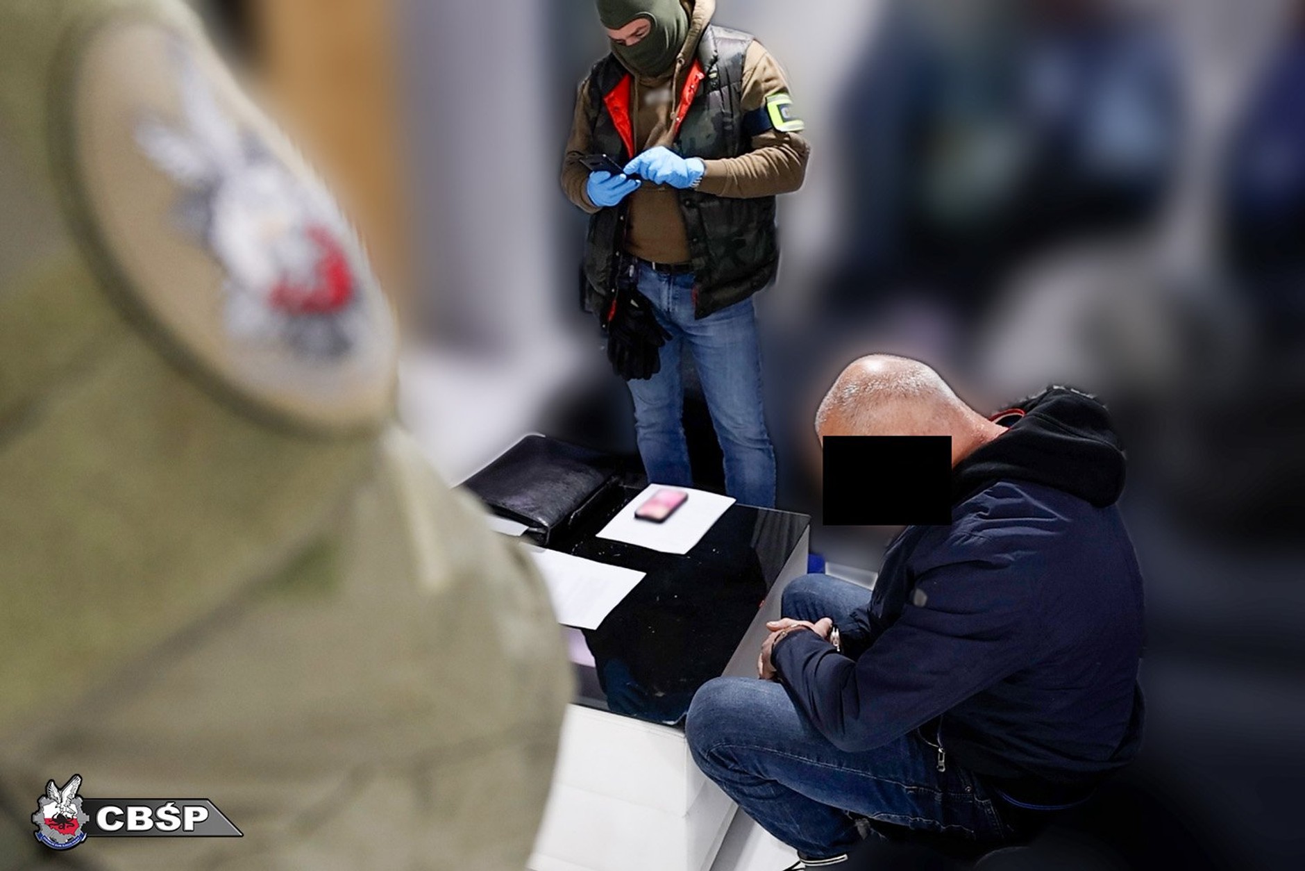 Policjanci rozbili gang złodziei samochodów