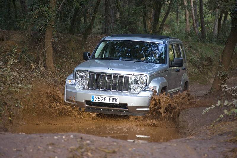 Jeep Cherokee na trasie Dakaru – pierwsze wrażenia z jazdy