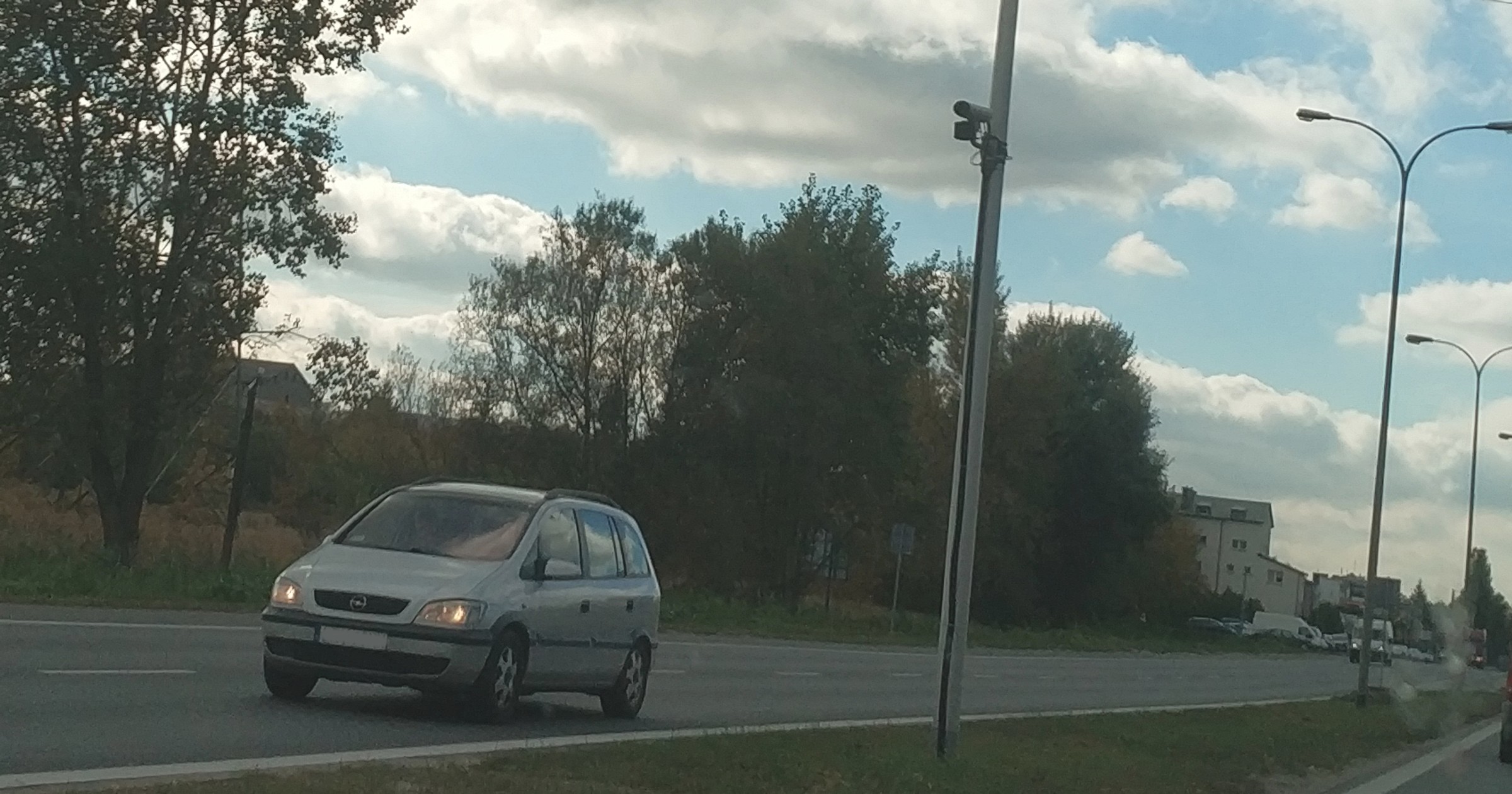Fotoradar z dodatkową kamerą