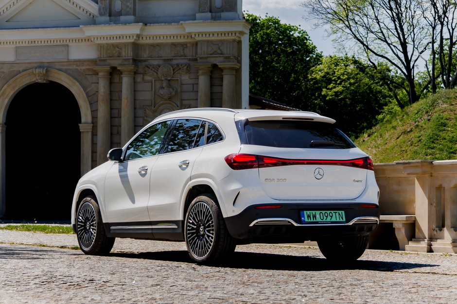 2024 Mercedes EQA