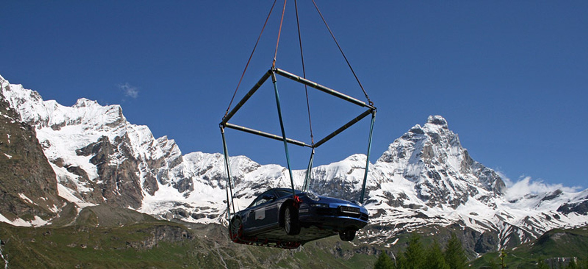 Pirelli Sottozero 2 pod Matterhorn, czyli jak zaprezentować zimowe opony latem