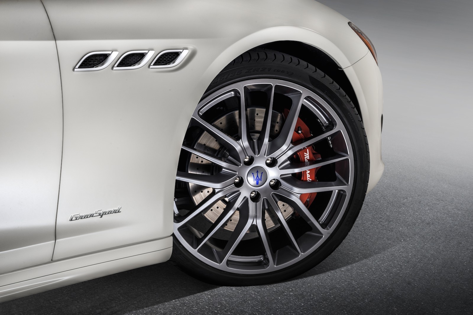 Maserati Quattroporte po liftingu
