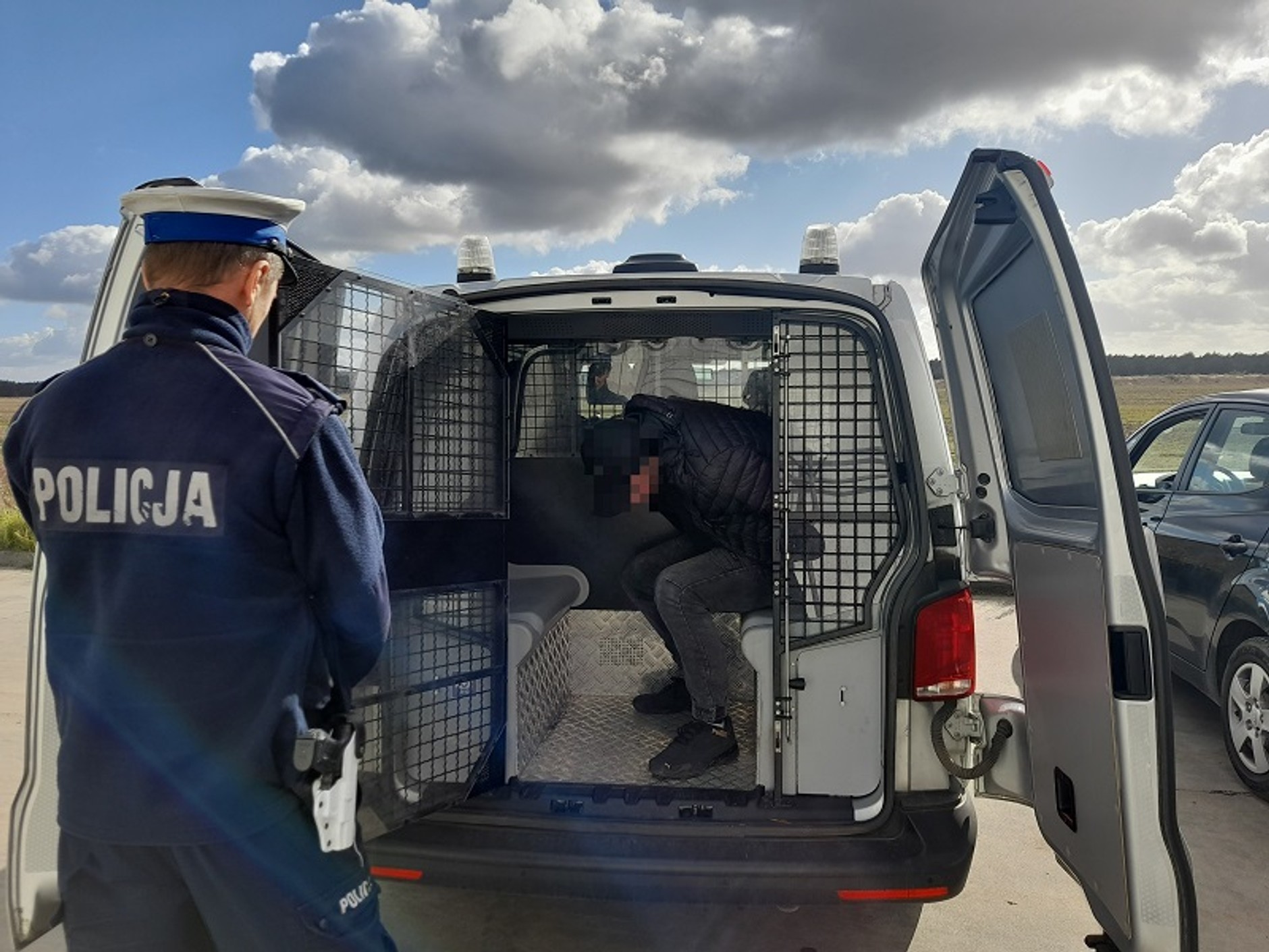 Odzyskano naczepy i towar o wartości ponad 1 mln zł