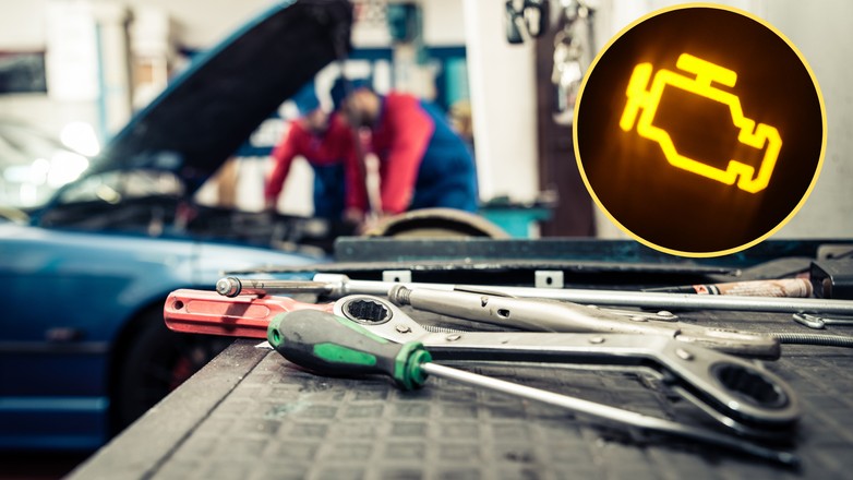 "Check engine" to nie zawsze wyrok dla samochodu. Tak skasujesz błąd