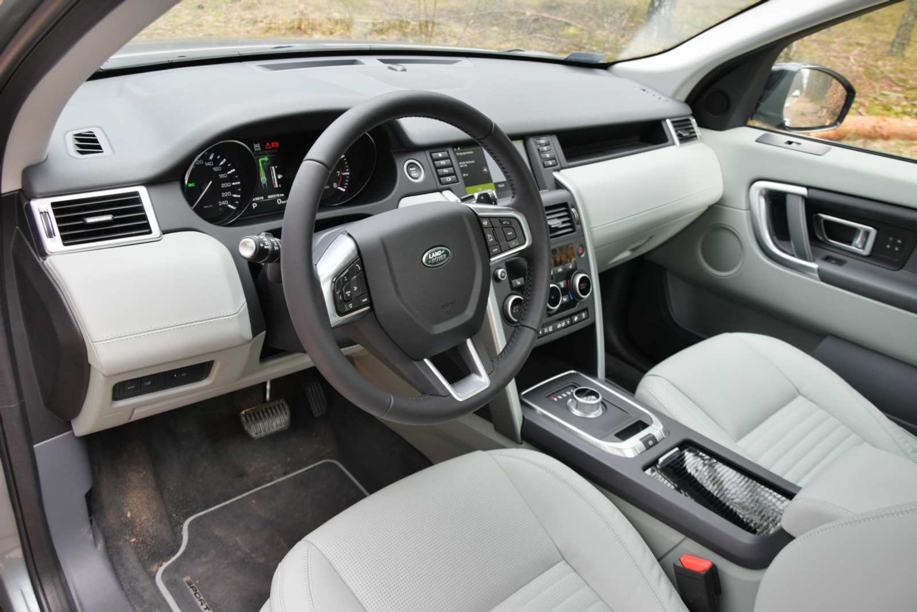 Land Rover Discovery Sport 2015