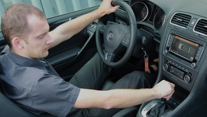 Jak jeździć z automatyczną skrzynią biegów?