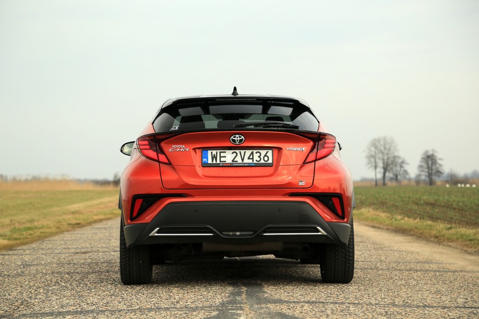 Toyota C-HR GR Sport 2.0 Hybrid (2021 r., 1. generacja, lifting)