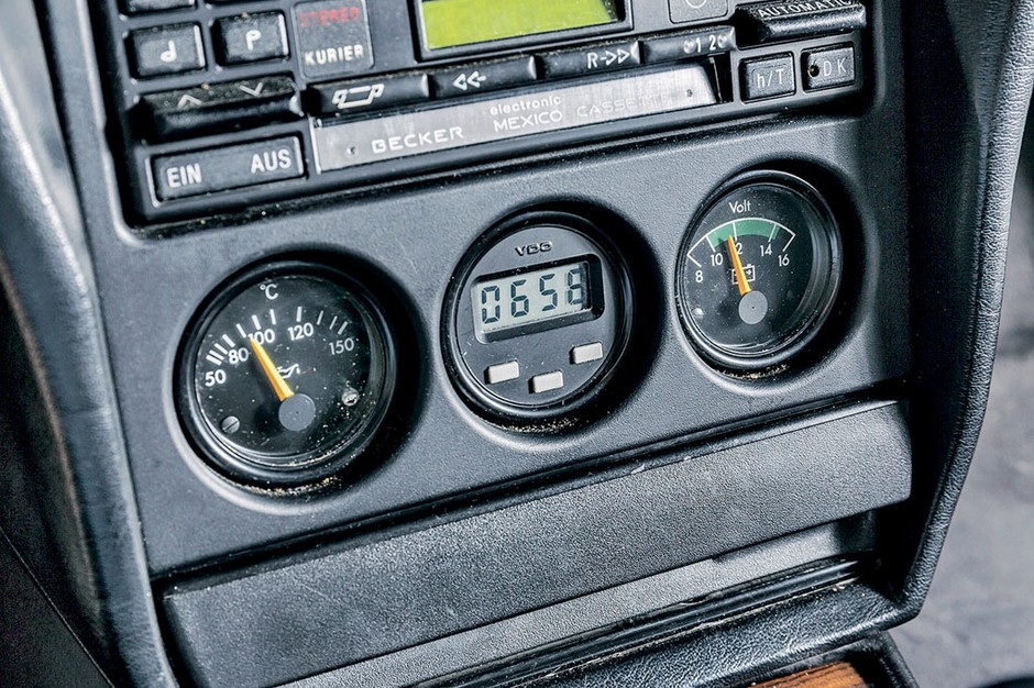 Mercedes 190 E 2.3-16 kontra Porsche 944 S - rewolucja przeciw ewolucji