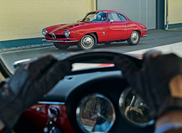 Alfa Romeo Giulia Sprint Speciale - klasyk wiecznie piękny