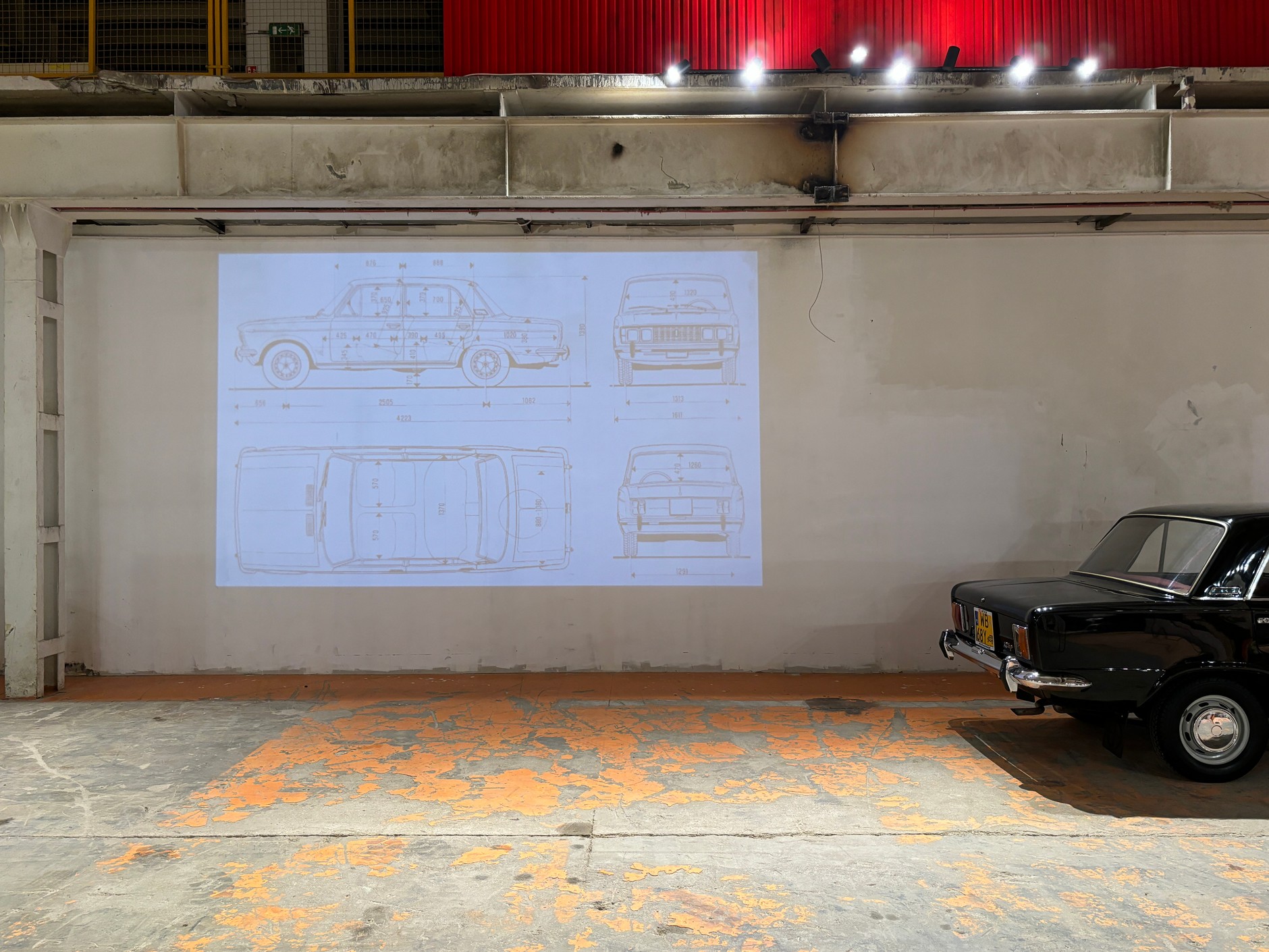 Wystawa w dawnej fabryce FSO