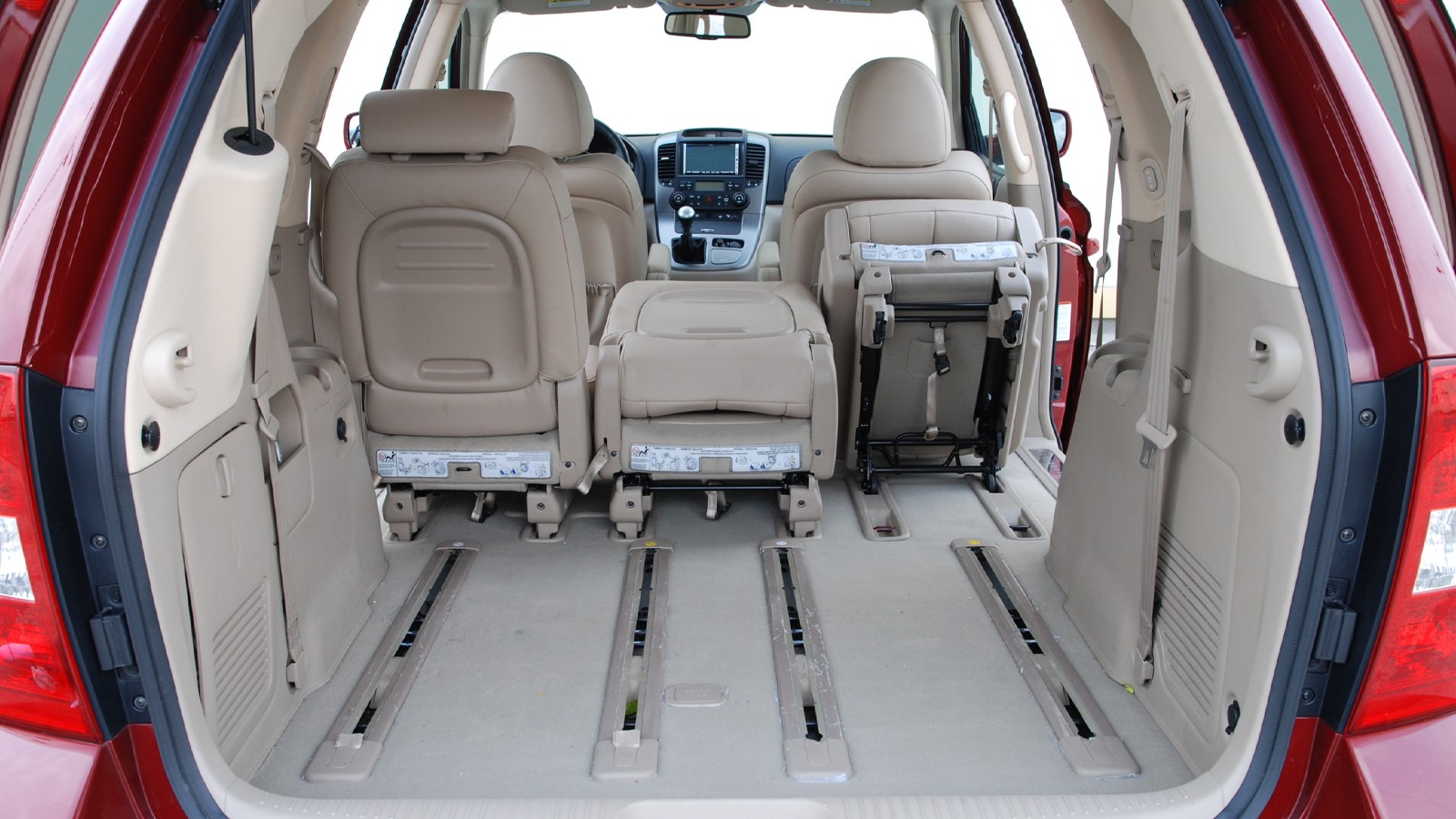 Kia Carnival II (2005-14); 2008 r. – 22 500 zł