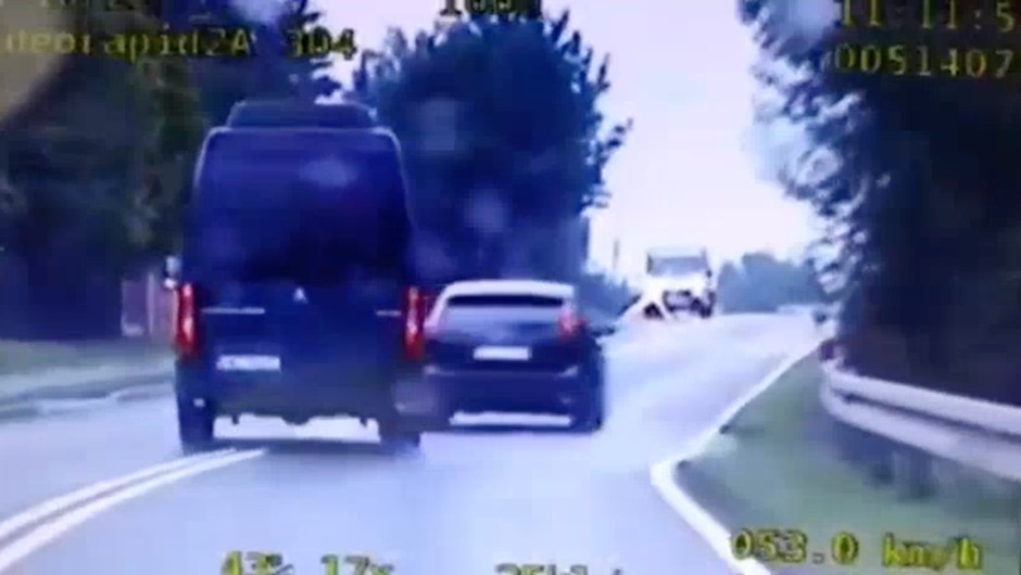 Kierowca busa szybko przekonał się, że pośpiech nie popłaca