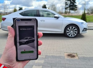 Skoda Octavia multimedialnie - Apple CarPlay, Canton i HUD