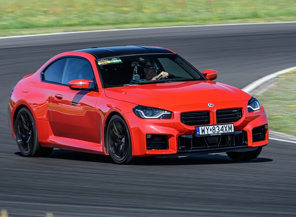 Pojechałem najnowszym BMW M2 na M Festival. To auto potrafi zaskoczyć