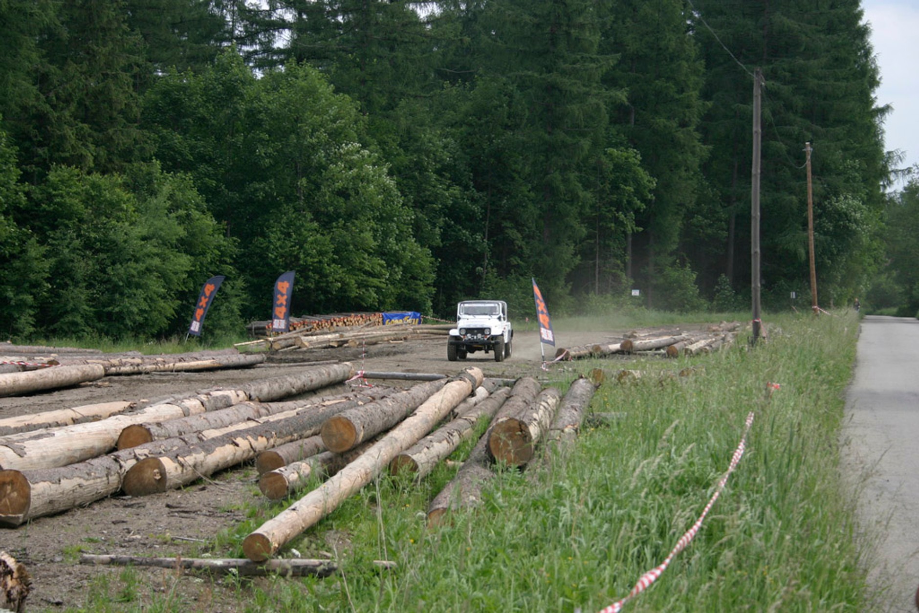 4x4 Family Adventure: rodzinny Off-Road w Beskidzie Żywieckim