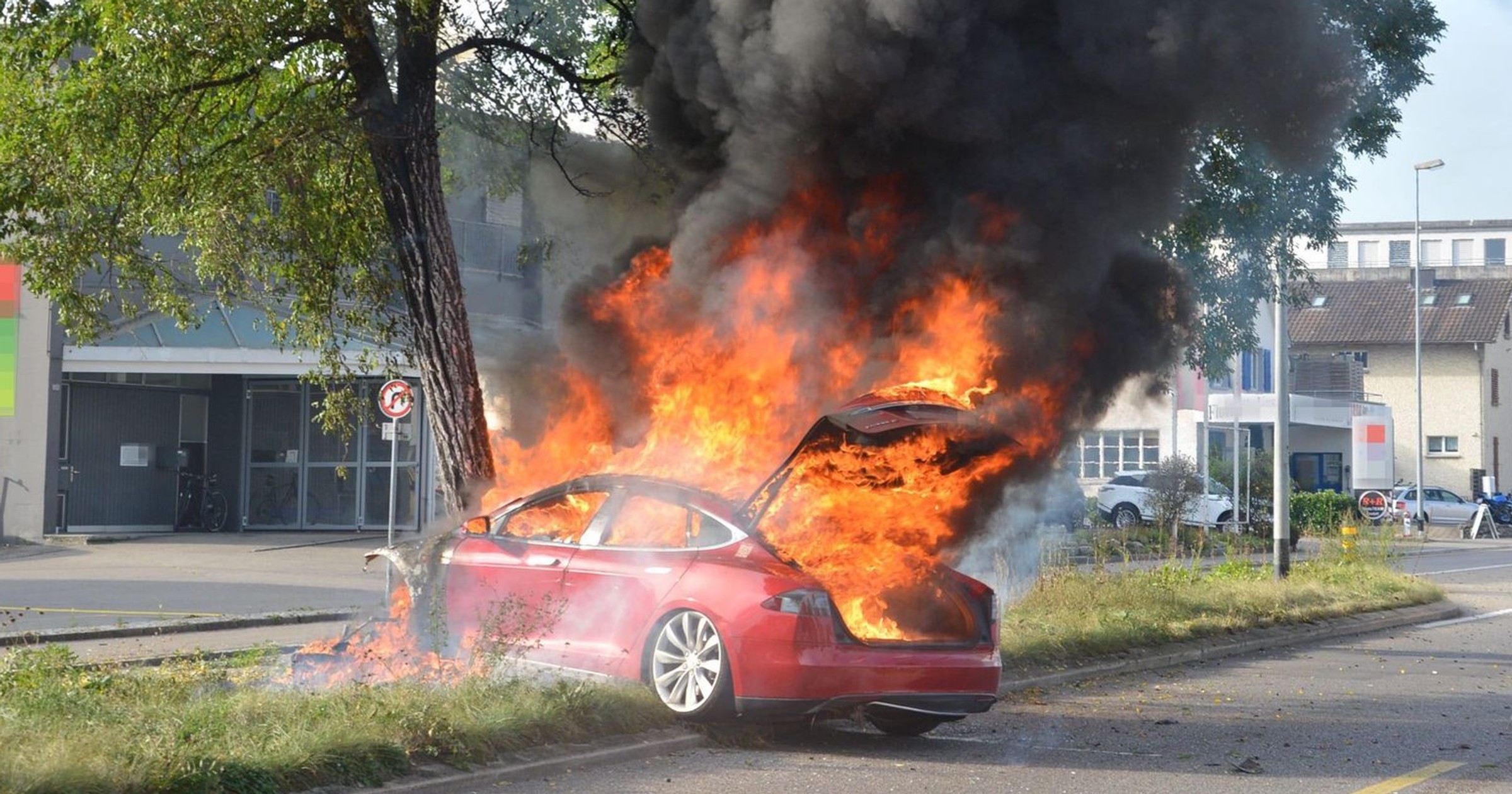 Pożary aut elektrycznych