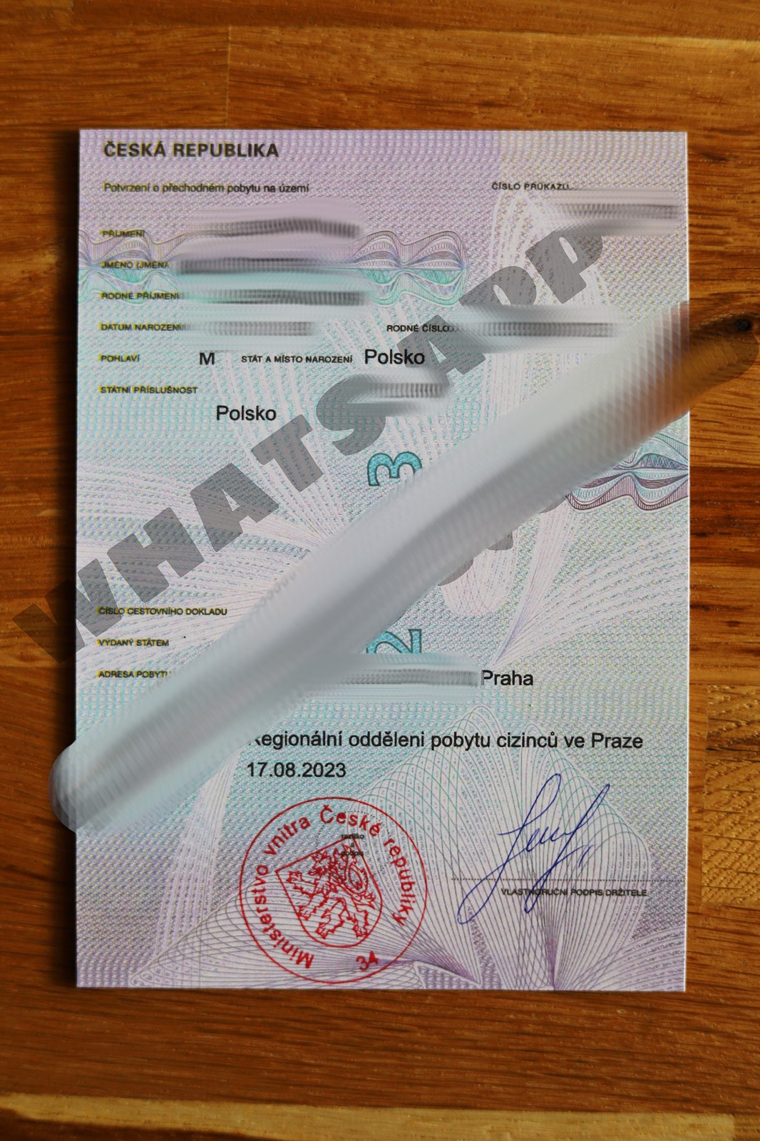 Oszuści twierdzą, że aby wszystko odbyło się "legalnie", każdy potrzebujący zostanie zameldowany z datą wsteczną na co najmniej pół roku