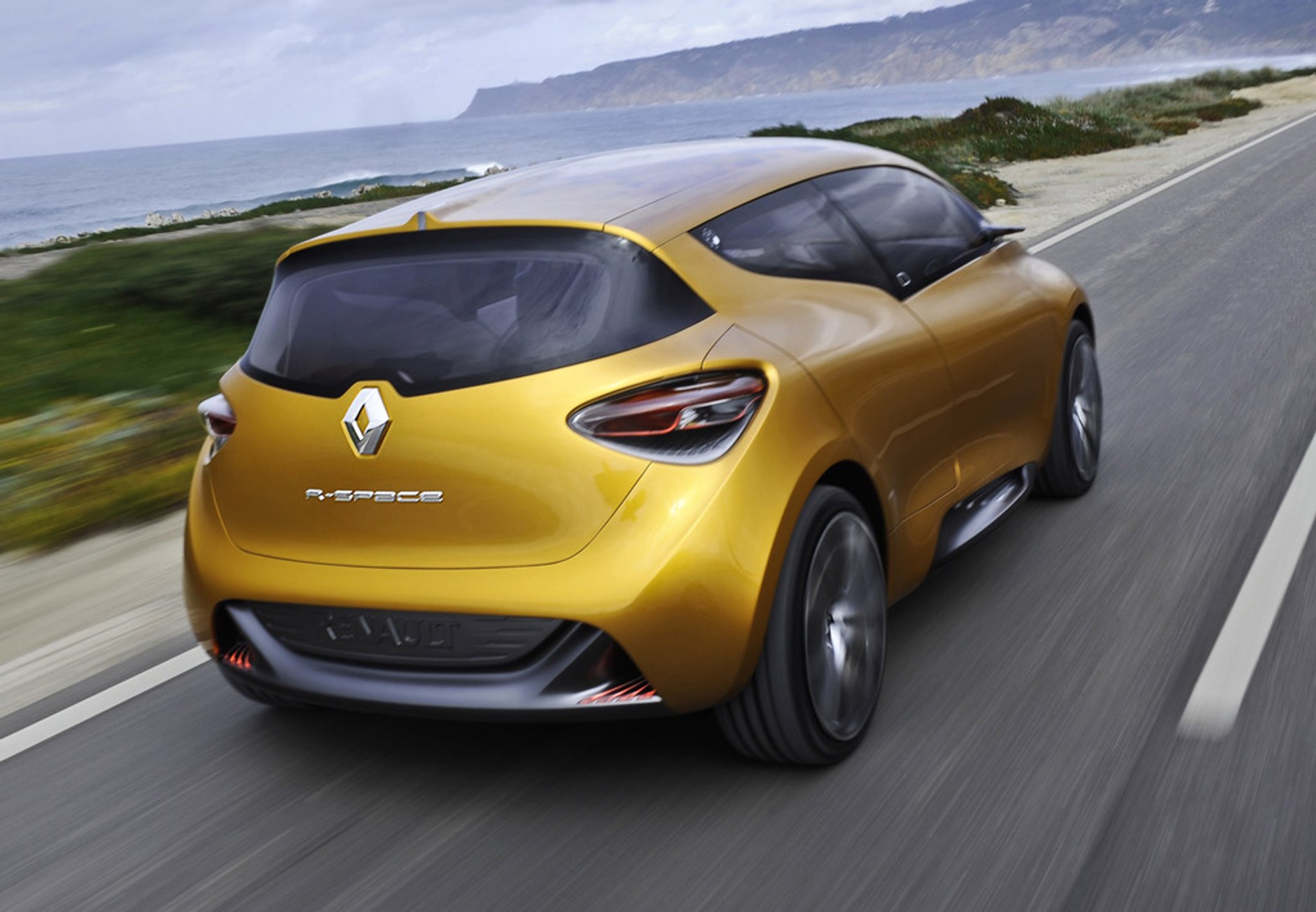 Renault R-Space: zorientowany rodzinnie