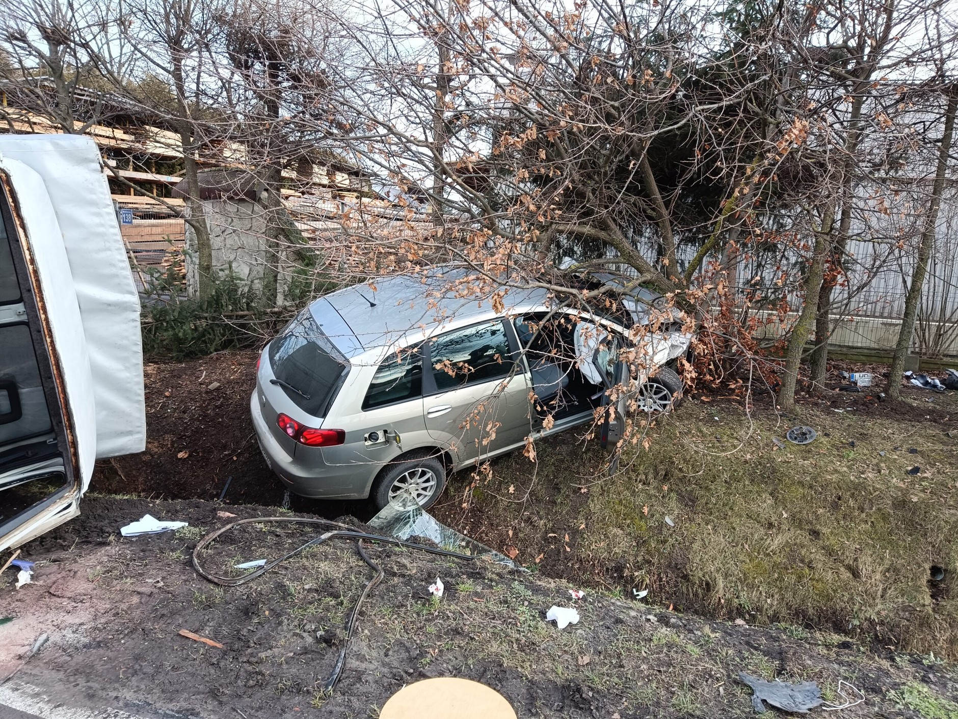 Dramatyczna "czołówka" pod Lublinem. Kierowcę zabrał helikopter LPR