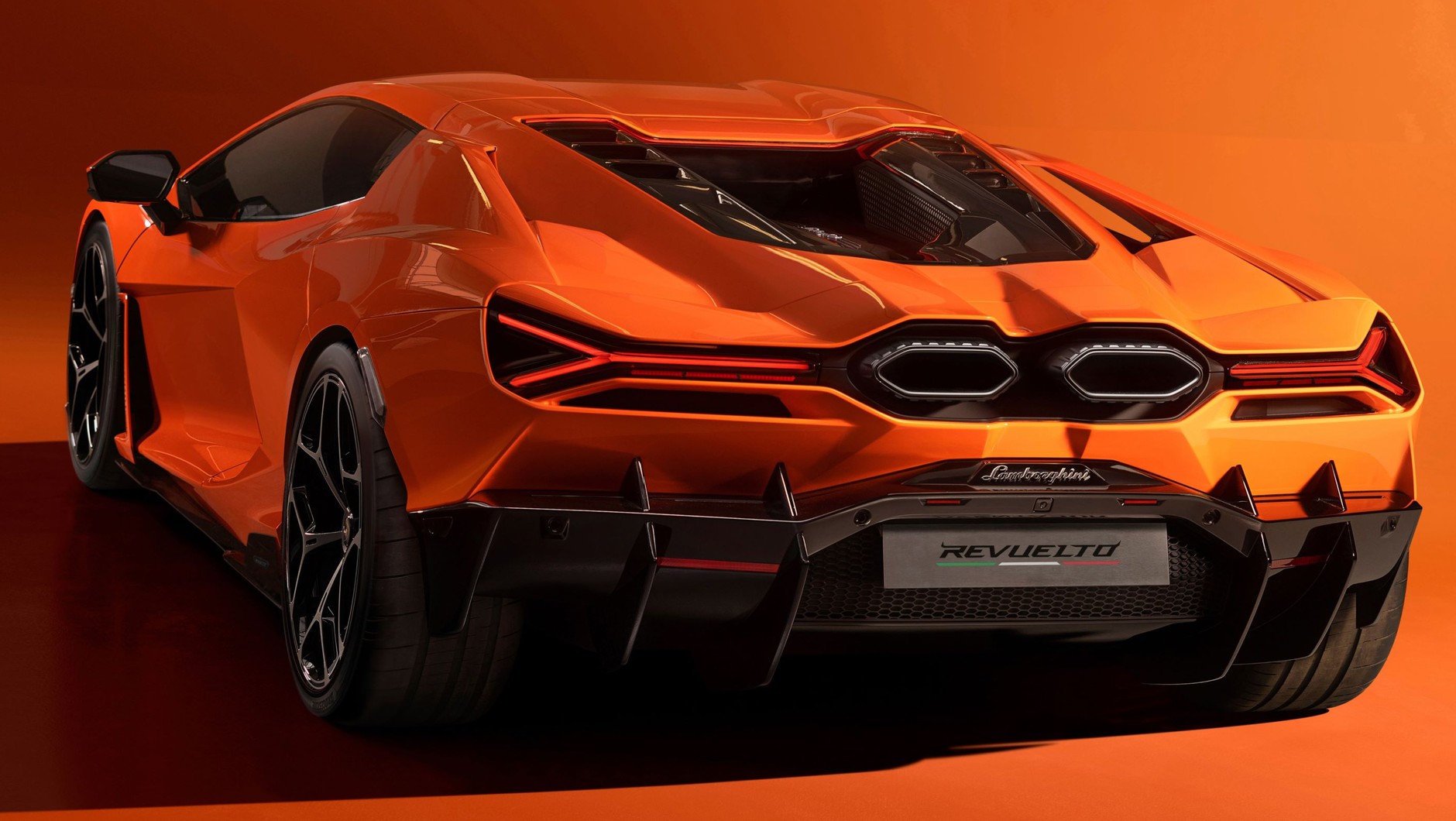 Lamborghini Revuelto (od 2023 r.)