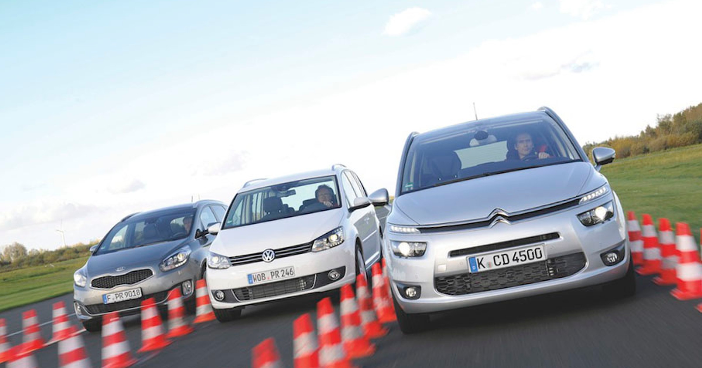 Citroen Grand C4 Picasso kontra Kia Carens i VW Touran - zdjęcia